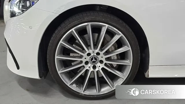 Mercedes-Benz E-Class W213 2023 Белый из Кореи, фото 5