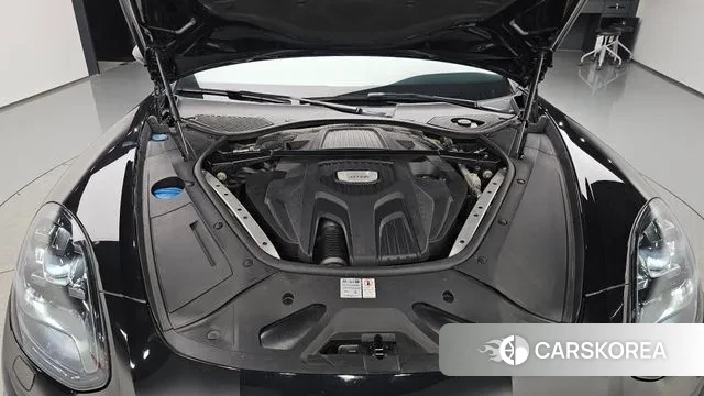 Porsche Panamera (971) id 3692618 из Кореи 15