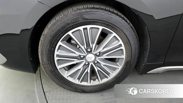 Hyundai Grandeur IG Hybrid id 3924821 из Кореи 15