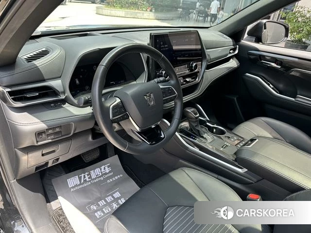 Toyota Crown Lufang id 4220911 из Китая 18