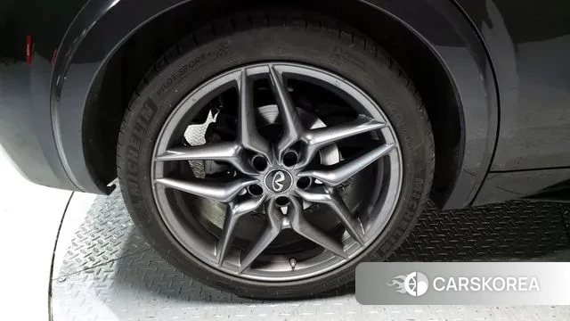 Infiniti Q30 id 3754504 из Кореи 15