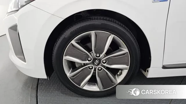 Hyundai Ionic Hybrid id 3357319 из Кореи 15