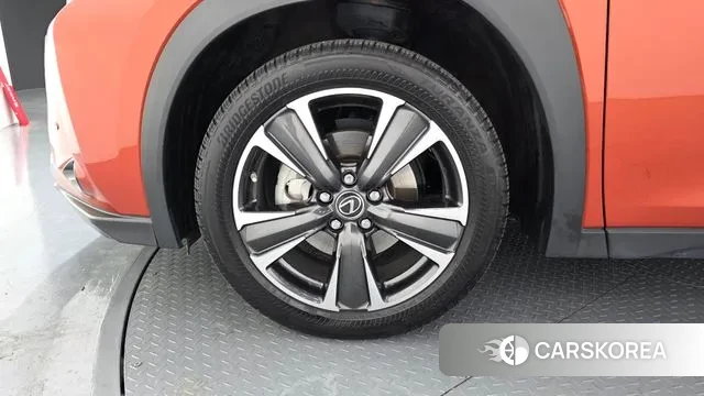 Lexus UX250h id 3766065 из Кореи 15