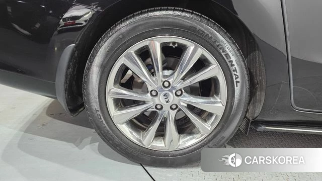 Kia The New Carnival id 4294964 из Кореи 27