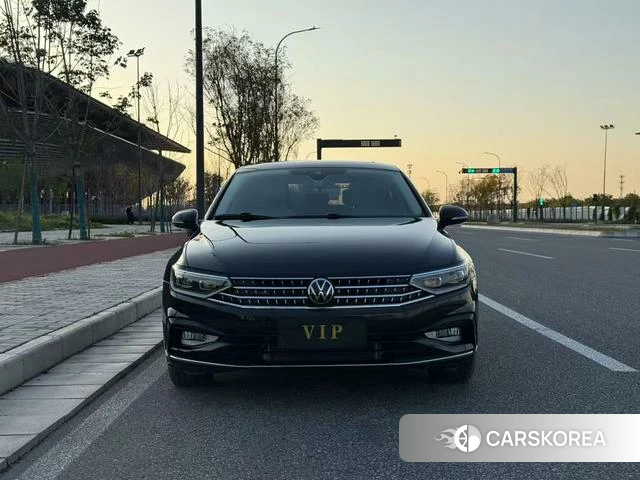 Volkswagen Magotan 2024 Черный из Китая, фото 5