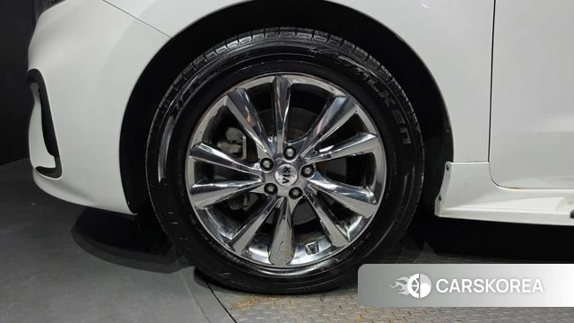 Kia The New Carnival id 4923767 из Кореи 27