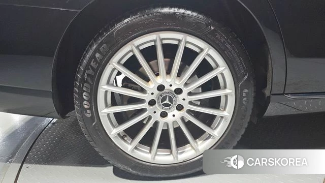 Mercedes-Benz E-Class W213 id 4871804 из Кореи 29