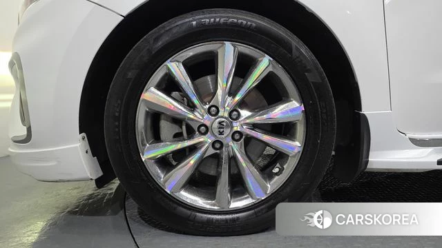 Kia The New Carnival id 4225711 из Кореи 25