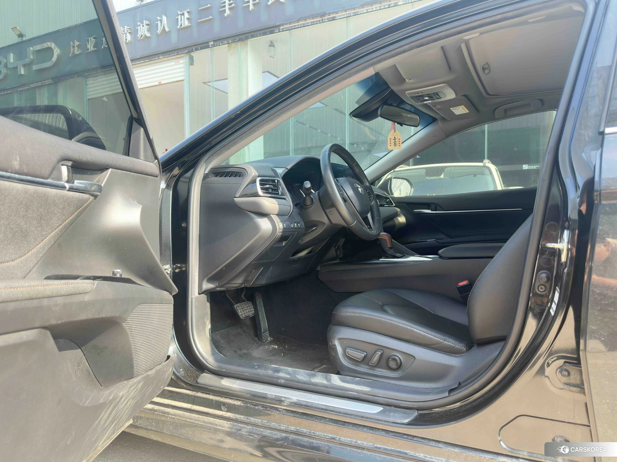 Toyota Camry 2021 Черный из Китая, фото 5