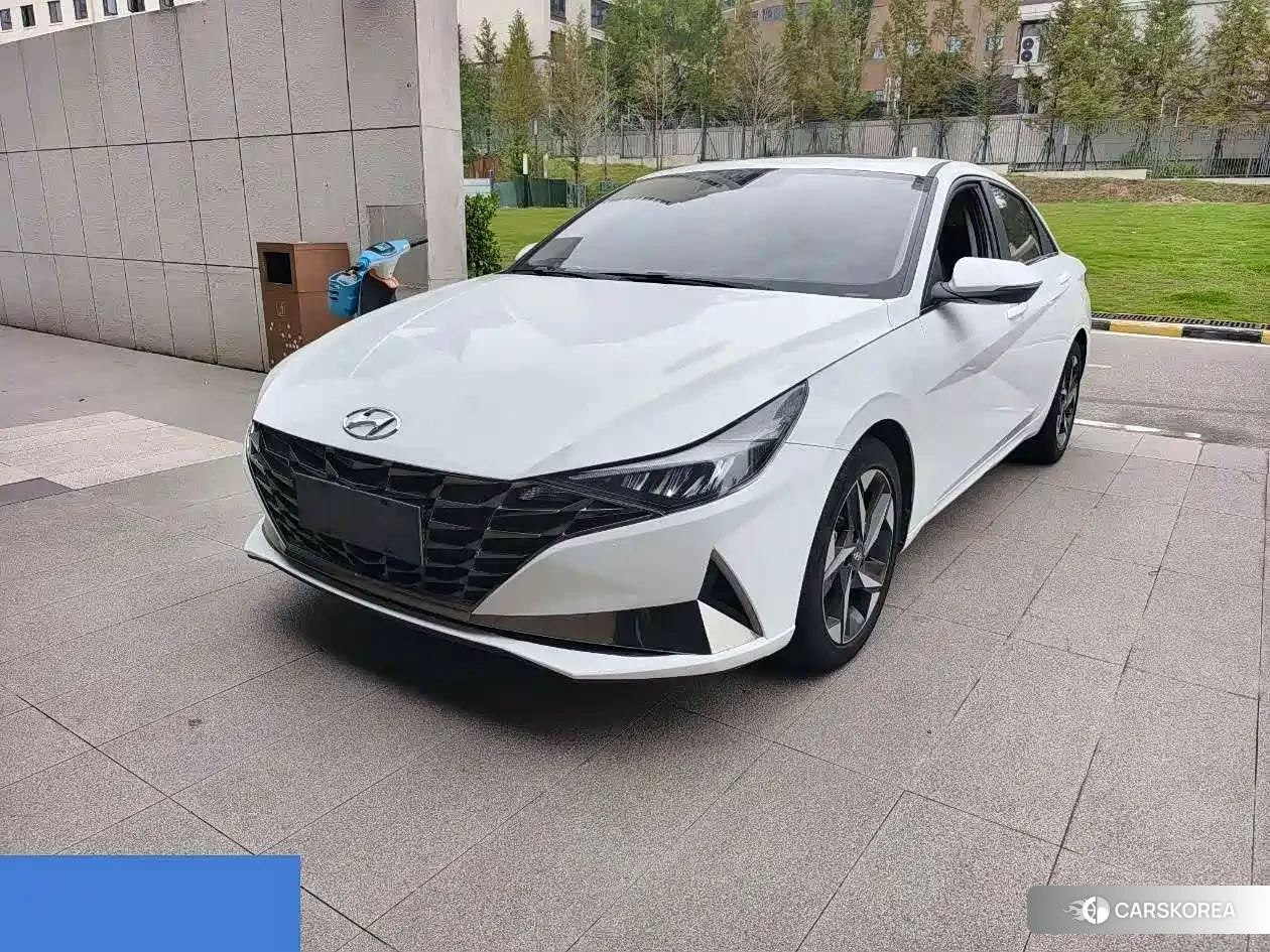 Hyundai Elantra 2022 Белый из Китая, фото 5