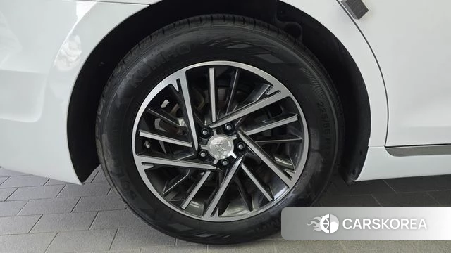 Hyundai The New Grandeur IG id 4687625 из Кореи 27