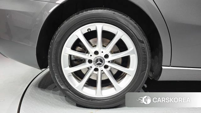 Mercedes-Benz A-Class W177 id 4187940 из Кореи 29