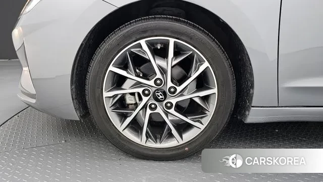 Hyundai The New Avante AD id 3330543 из Кореи 15