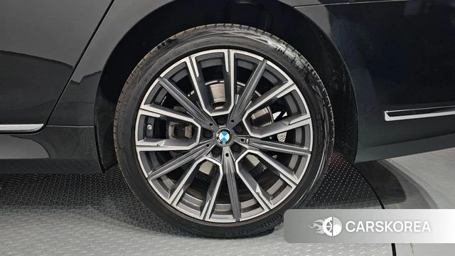 BMW 7 Series (G11) id 3795106 из Кореи 15