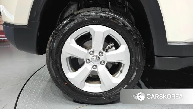 Jeep Compass 2nd Generation id 4196993 из Кореи 33