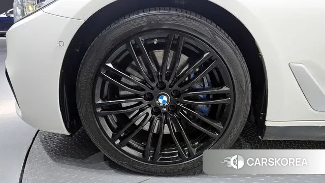 BMW 5 Series (G30) id 3363186 из Кореи 15