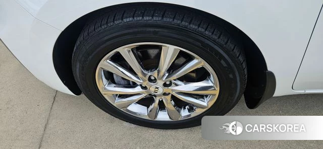 Kia The New Carnival id 4435546 из Кореи 13