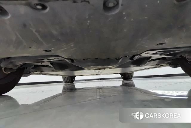 Tesla Model Y id 3968847 из Китая 12