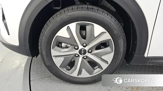 Kia Niro Plus id 3787403 из Кореи 15