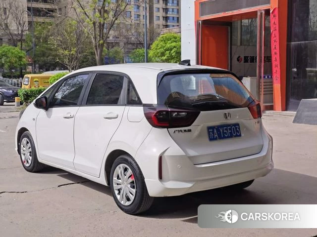 Honda Fit 2023 Белый из Китая, фото 6