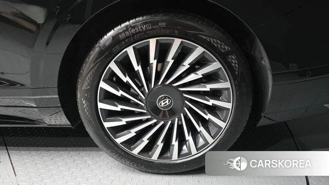 Hyundai Grandeur (GN7) id 4500447 из Кореи 25