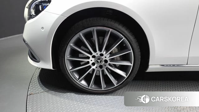 Mercedes-Benz E-Class W213 id 4656121 из Кореи 30