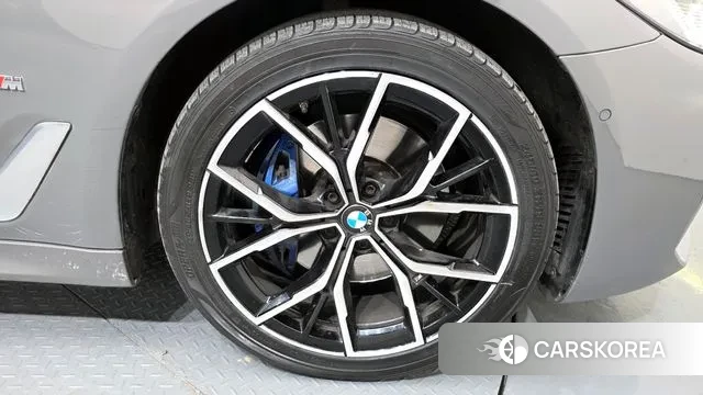 BMW 5 Series (G30) id 3665884 из Кореи 15