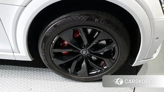 Audi e-Tron id 3101296 из Кореи 15