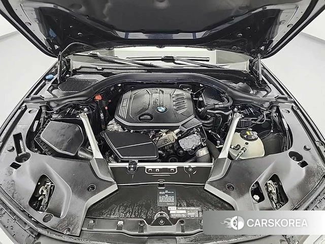 BMW 5 Series (G30) id 3844383 из Кореи 14