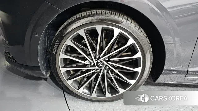 Hyundai Grandeur (GN7) id 3420414 из Кореи 15