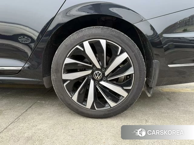 Volkswagen Passat id 4301285 из Китая 13