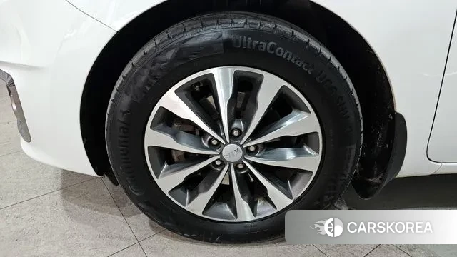 Kia All New Carnival id 3536418 из Кореи 15