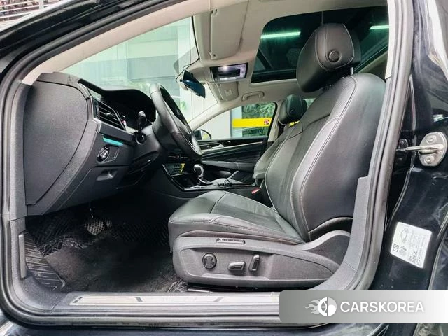 Volkswagen Passat 2023 Черный из Китая, фото 5