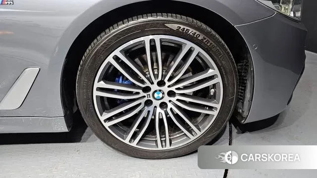 BMW 5 Series (G30) id 2986457 из Кореи 15