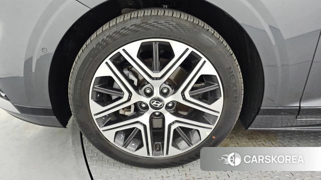 Hyundai Grandeur (GN7) id 3921514 из Кореи 15