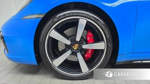 Porsche 911(992) id 4375743 из Кореи 27