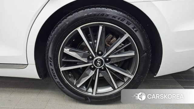 Hyundai The New Grandeur IG id 4428732 из Кореи 30