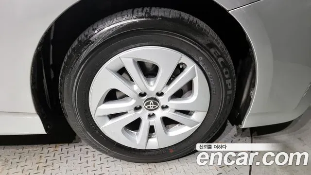Toyota Prius 4th Generation id 2455047 из Кореи 15