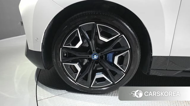 BMW iX id 4623965 из Кореи 30