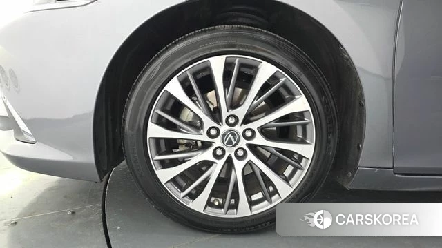 Lexus ES300h 7th generation id 4361864 из Кореи 15