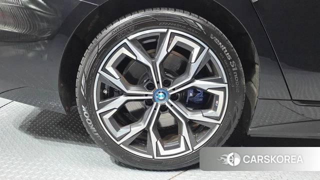 BMW i4 id 3922248 из Кореи 15