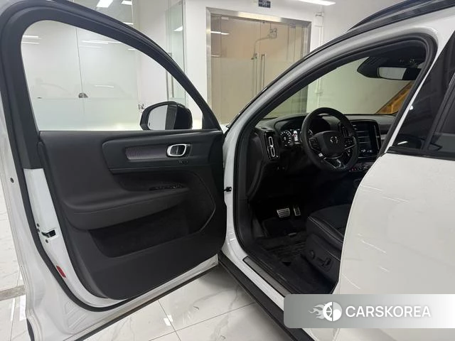 Volvo XC40 id 4214122 из Китая 14
