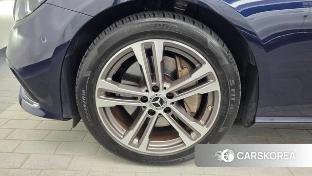 Mercedes-Benz E-Class W213 id 4758570 из Кореи 15