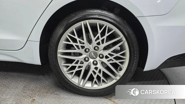 Genesis The New G70 id 3807371 из Кореи 15