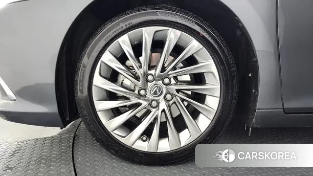 Lexus ES300h 7th generation id 3606473 из Кореи 15