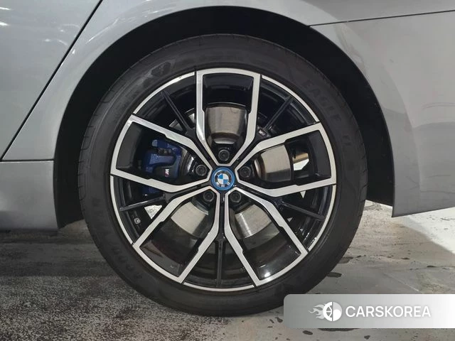 BMW 5 Series (G30) id 4546796 из Кореи 15