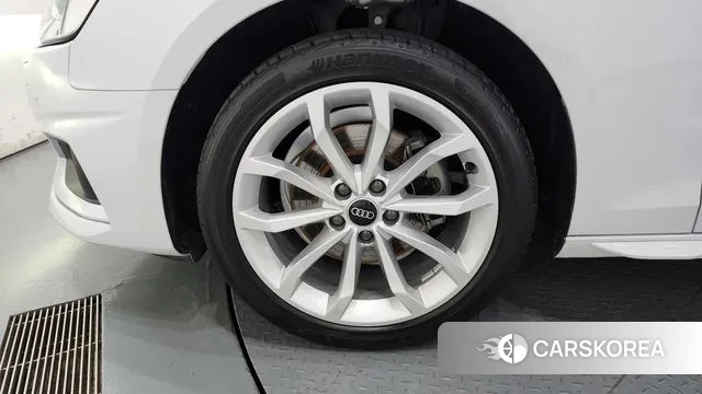 Audi A4 (B9) id 3022184 из Кореи 15