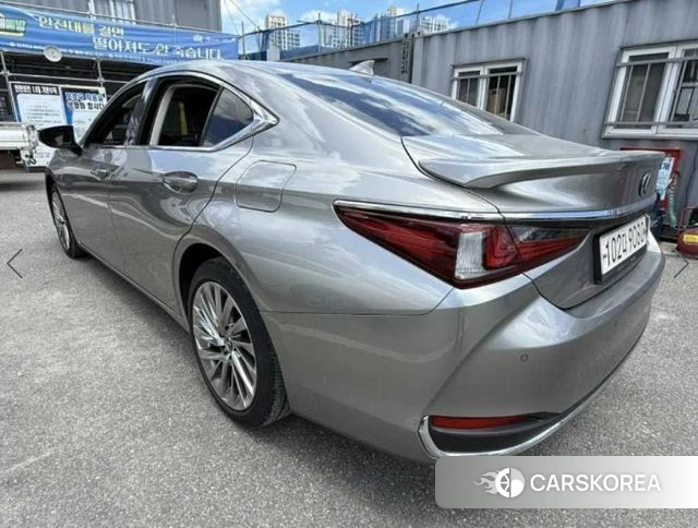 Lexus ES300h 7th generation id 4613393 из Кореи 9