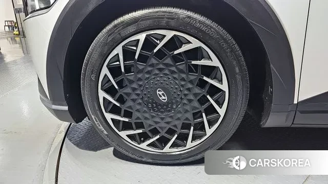 Hyundai Ionic 5 id 3680321 из Кореи 15