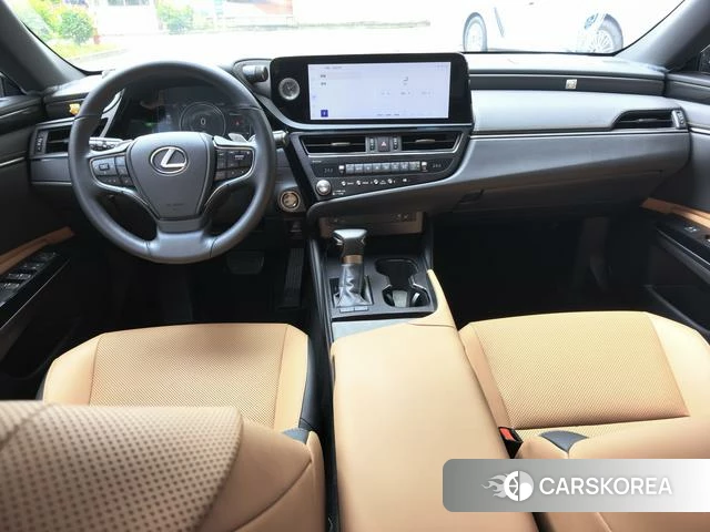 Lexus ES 2024 Шампань из Китая, фото 5